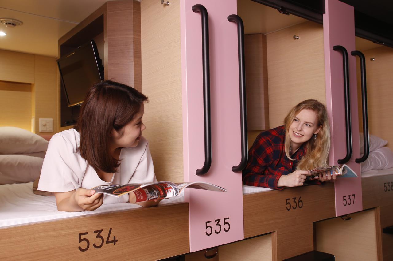 Y'S Cabin Osaka Namba Exteriör bild