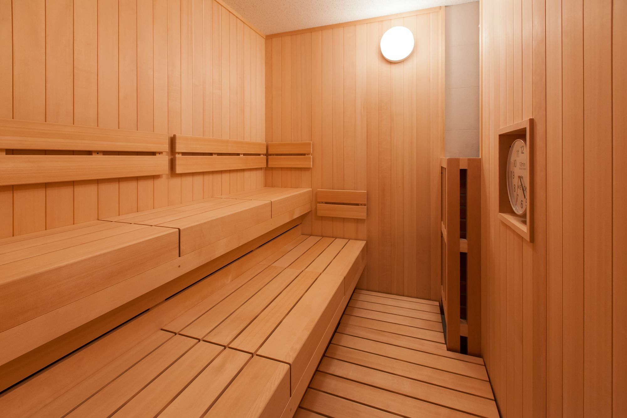 Y'S Cabin Osaka Namba Exteriör bild